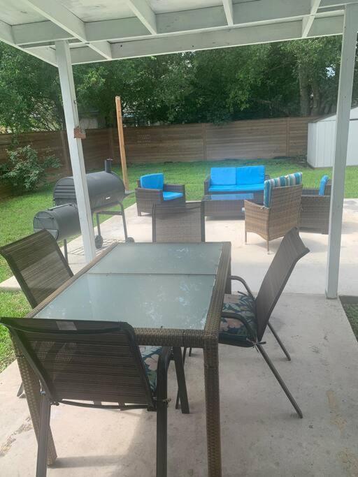 San Antonio Comfort 4 Bedroom 3 Bath Home 5 Mins From Sea World Exterior photo